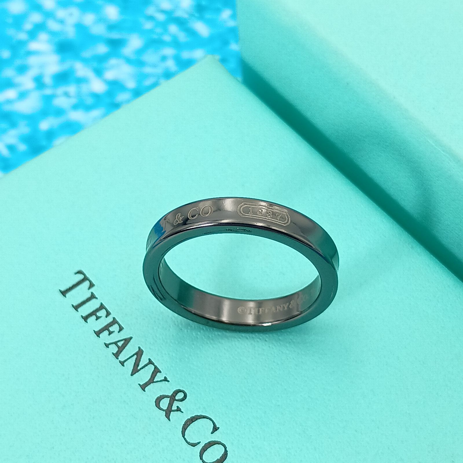 Tiffany チタン リング 16号 希少 TIFFANY&Co ティファニー 16号 チタン ナローリング 指輪 - メルカリ