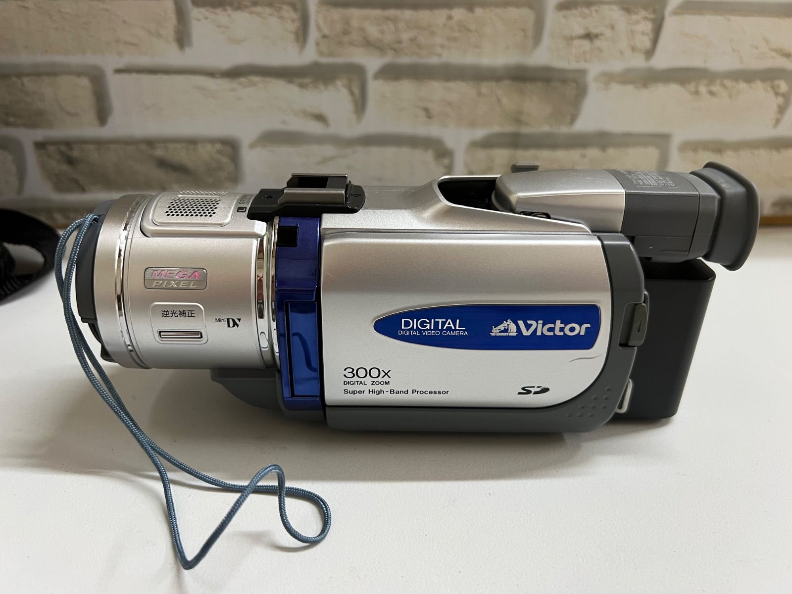 Victor DIGITALビデオカメラGR-DV550K ①