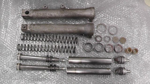 コブラ GJ73A-107xxx の アウターチューブセット 1757553463