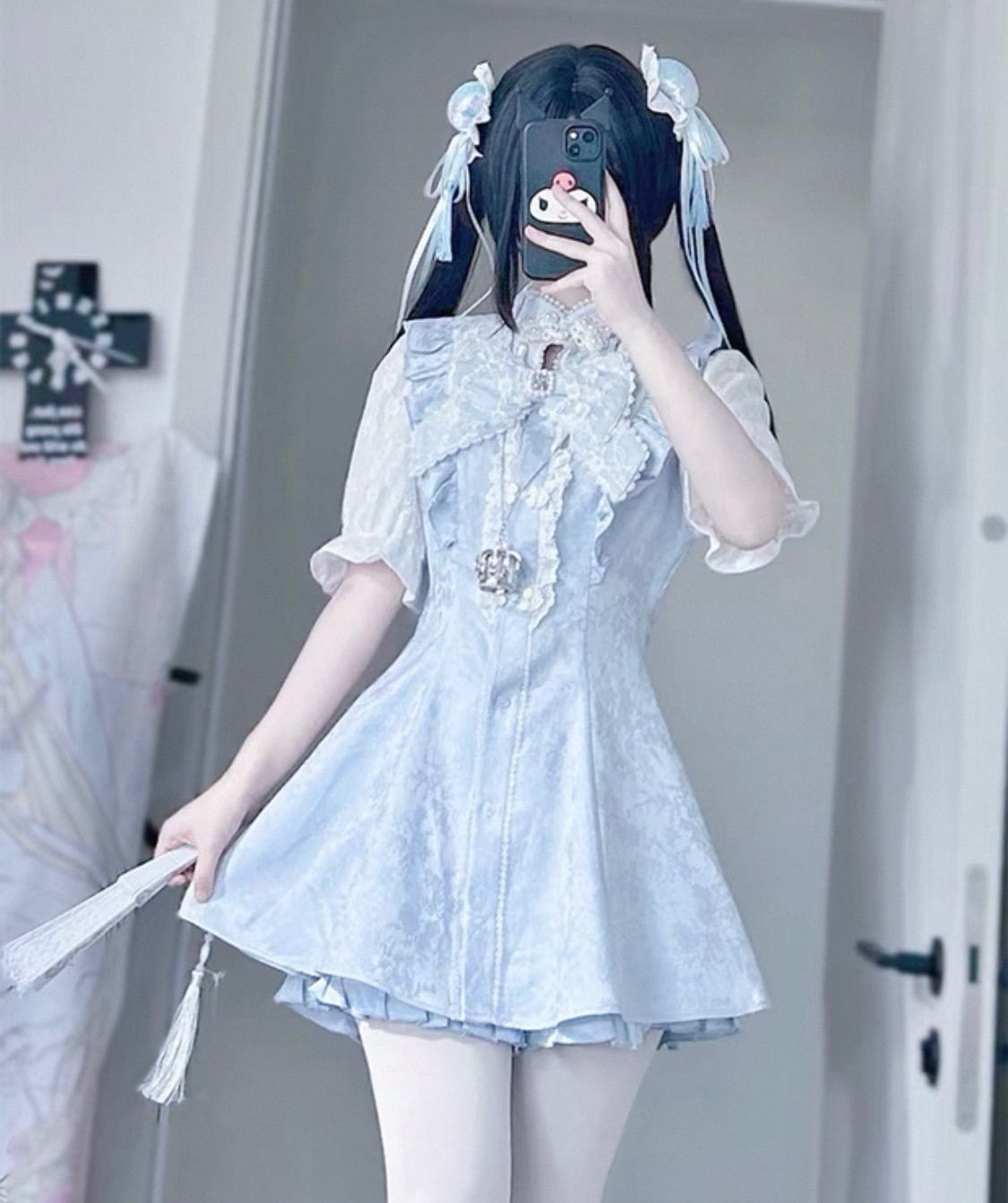 香港ディズニーランドで購入したシェリーメイロンパース＆スタイ2点