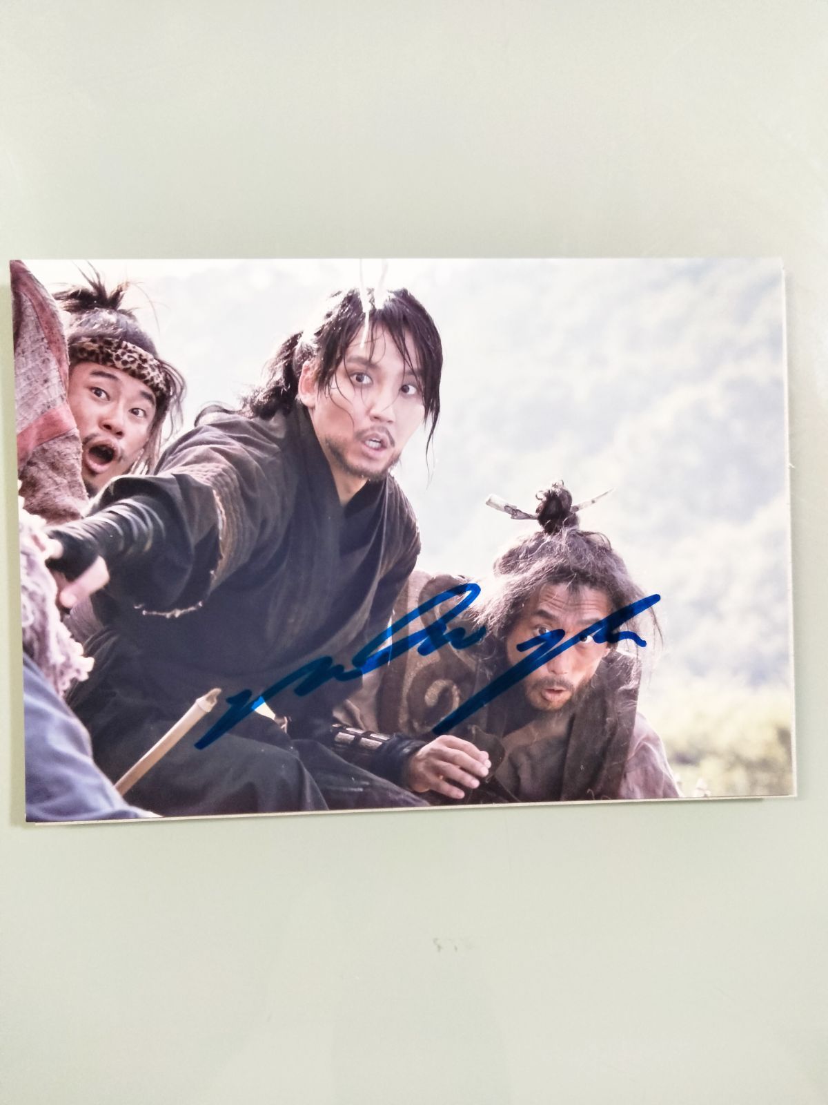 キム・ナムギル直筆サイン入り2Lサイズ写真…Kim Nam-gil…熱血司祭…