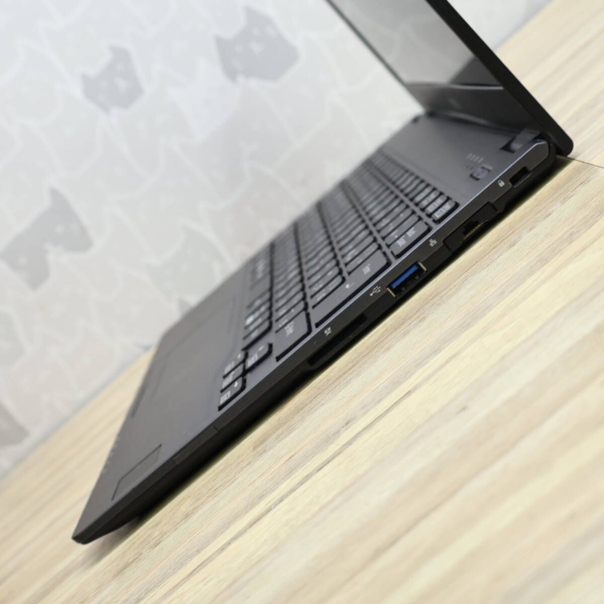 FMV LIFEBOOK（メーカー富士通）（ノートPC｜パソコン 完動品 