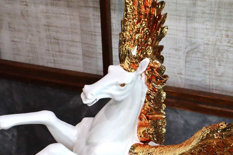 ユニコーン ペガサス 馬のオブジェ 置物 ゴールド 風水 金運