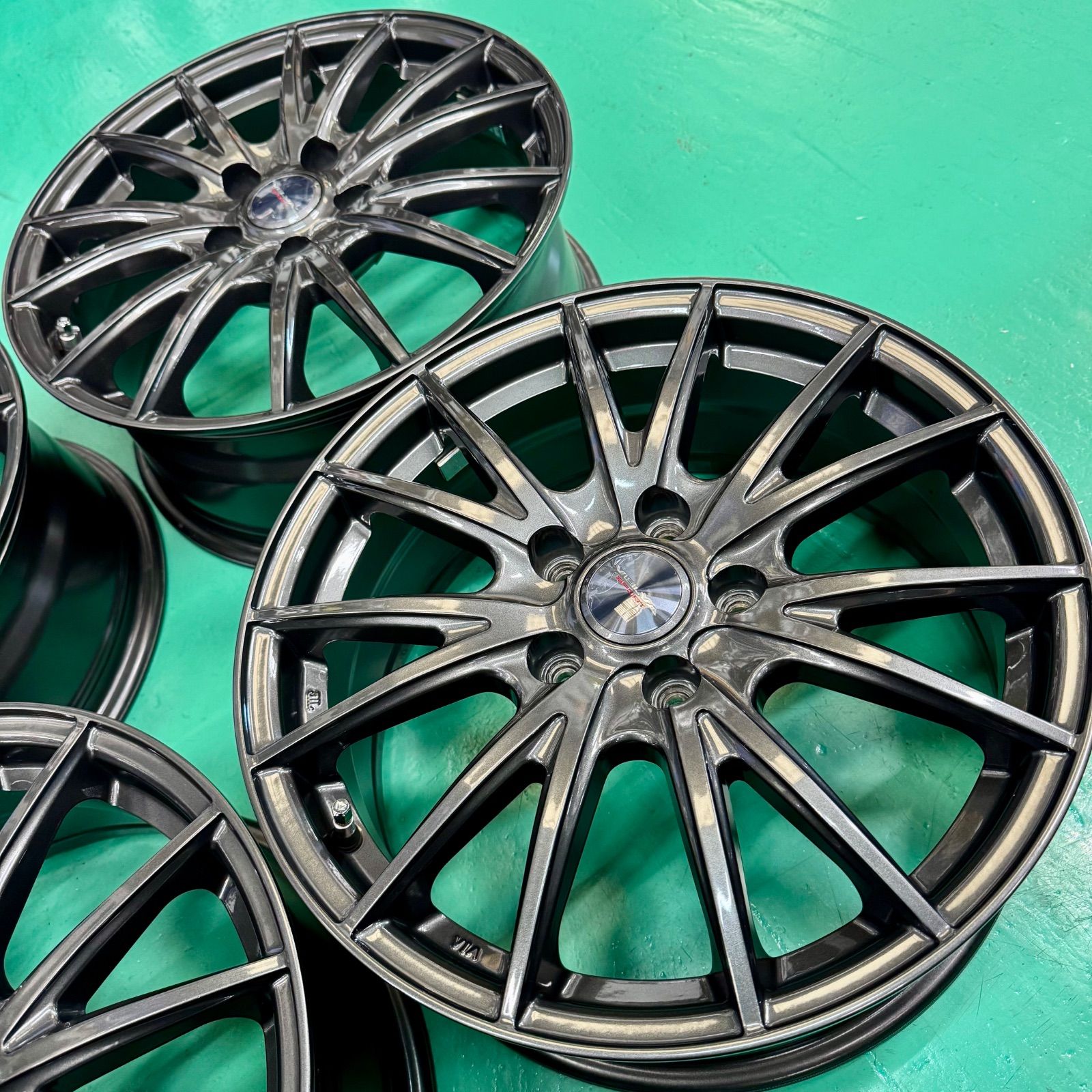 weds(ウェッズ)VELVA(ヴェルヴァ)SPORT 17インチホイール WEDS 4本購入で送料無料 VELVA SPORT2 17x7.0J 5/114.3 +40 GMT