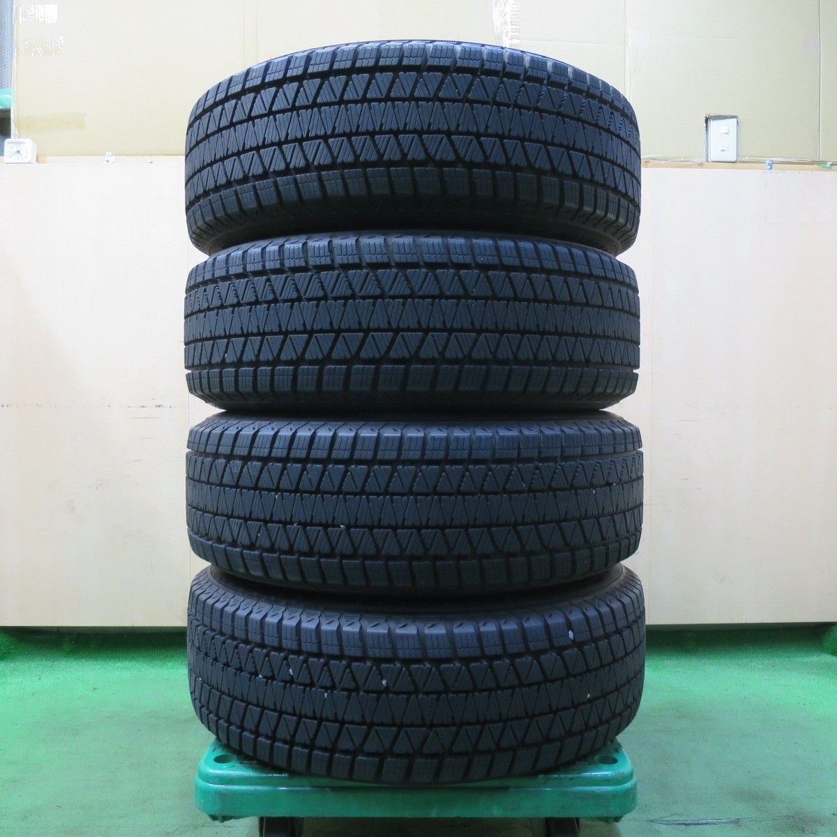 バリ溝！21年！キレイ！9.5分☆スタッドレス 225/65R17