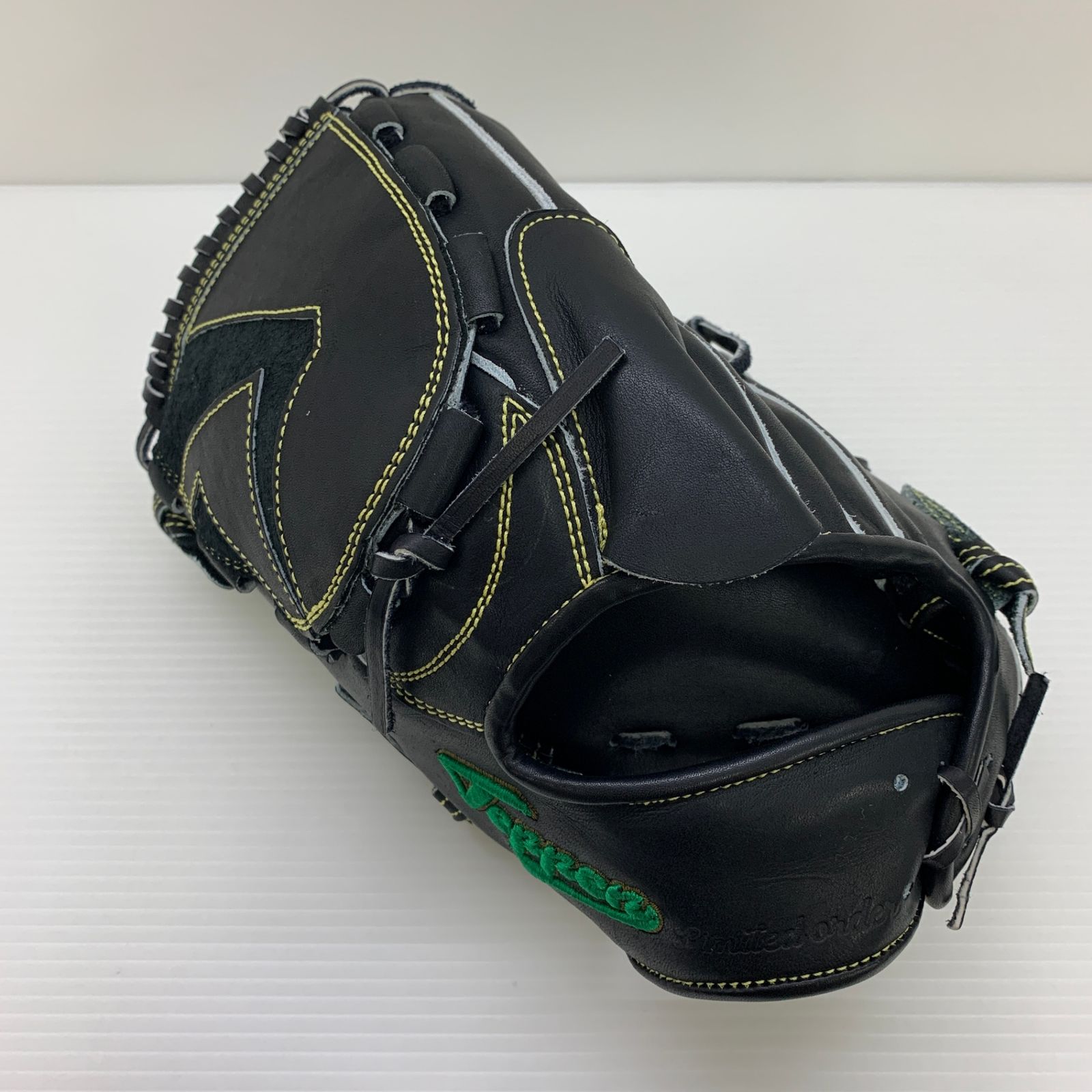 ディークエスト JHB-112 硬式用 投手用 ブラック 高校野球対応 野球