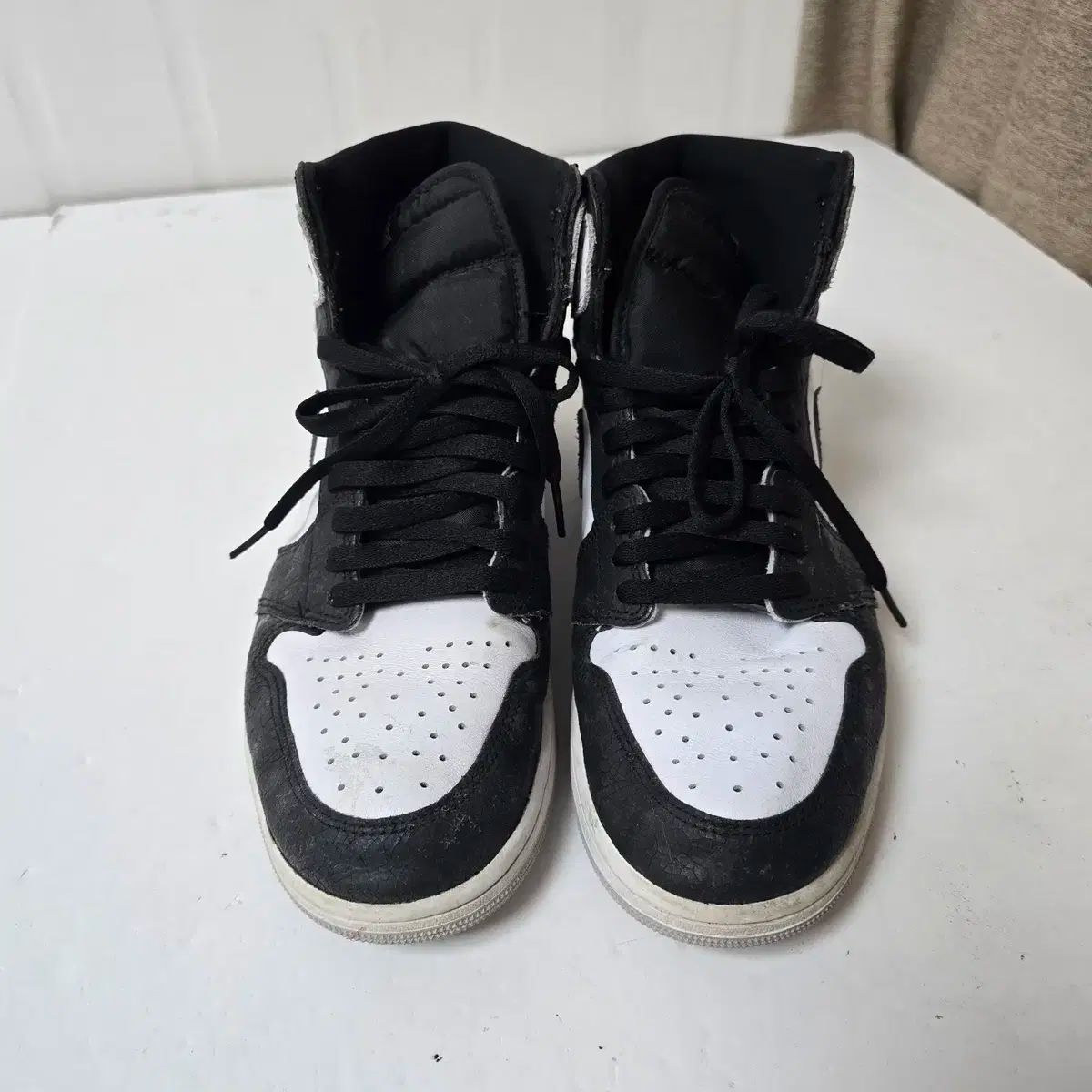 NIKE(ナイキ) エアジョーダン 1 ハイ ブリーチド コーラル （ 285 ）