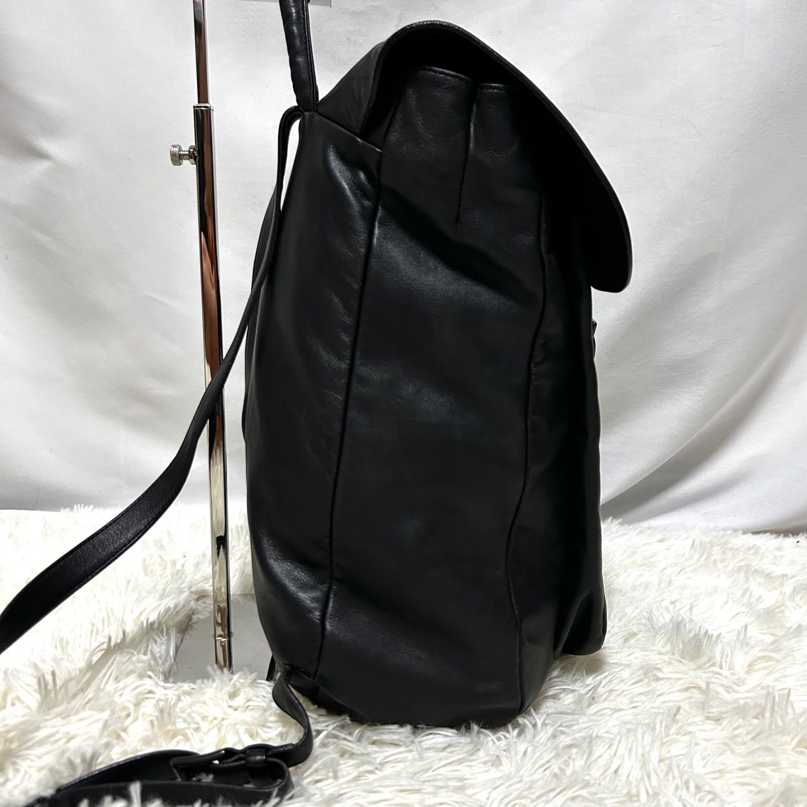 美品 GIORGIO ARMANI ジョルジオアルマーニ レザー リュック
