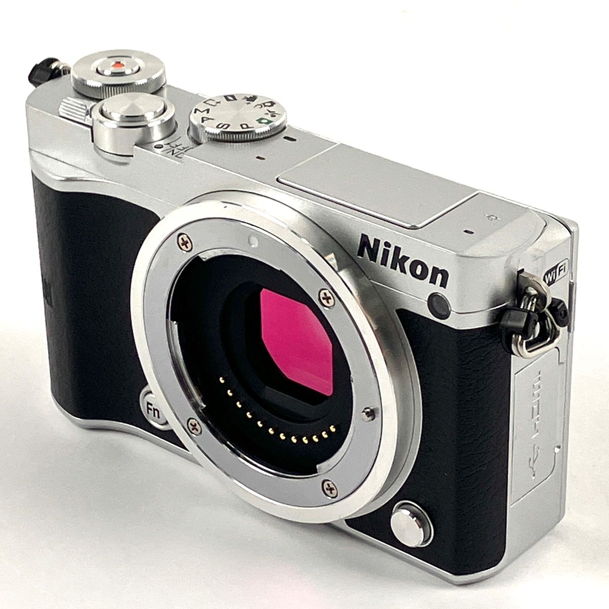 【みい】Nikon 1 J5 ダブルレンズキット Amazon | Nikon ミラーレス一眼 Nikon1 J5 ダブルレンズキット