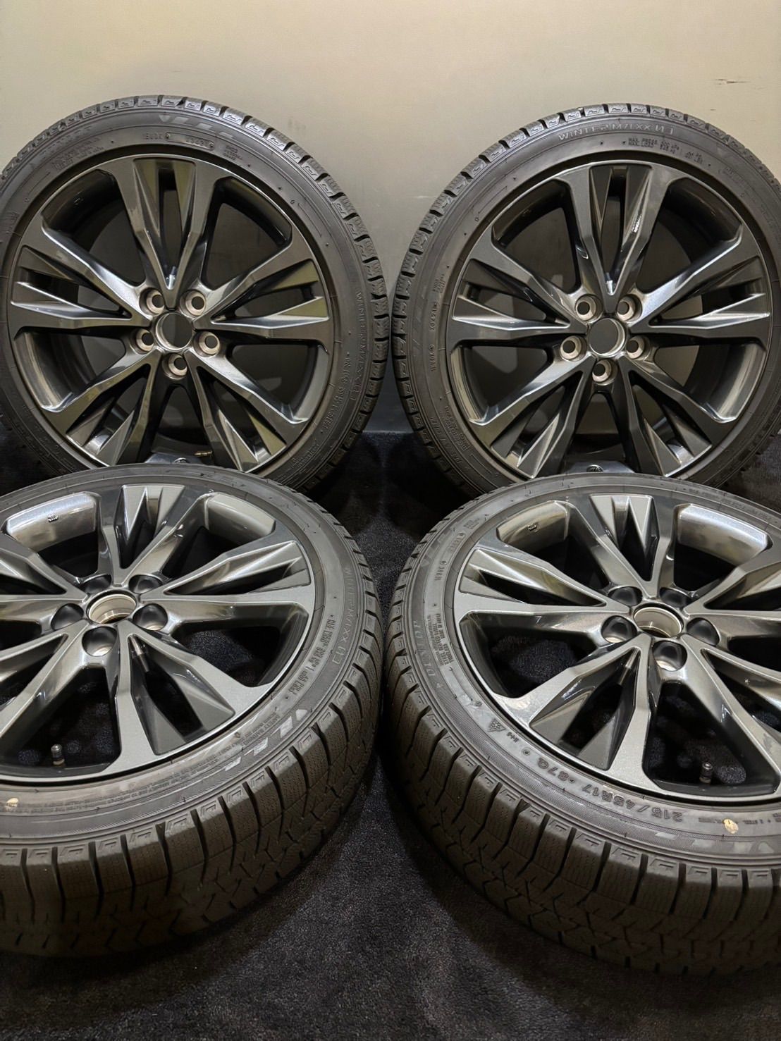 ☆215/45R17 DUNLOP/WINTER MAXX 03 21年製 トヨタ カローラ