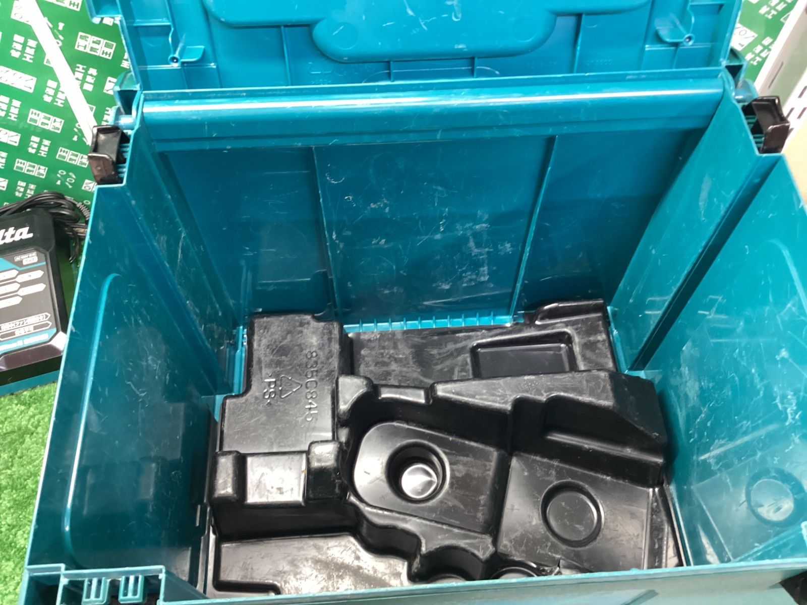 HS001GRDX ITWZC93UHKV8