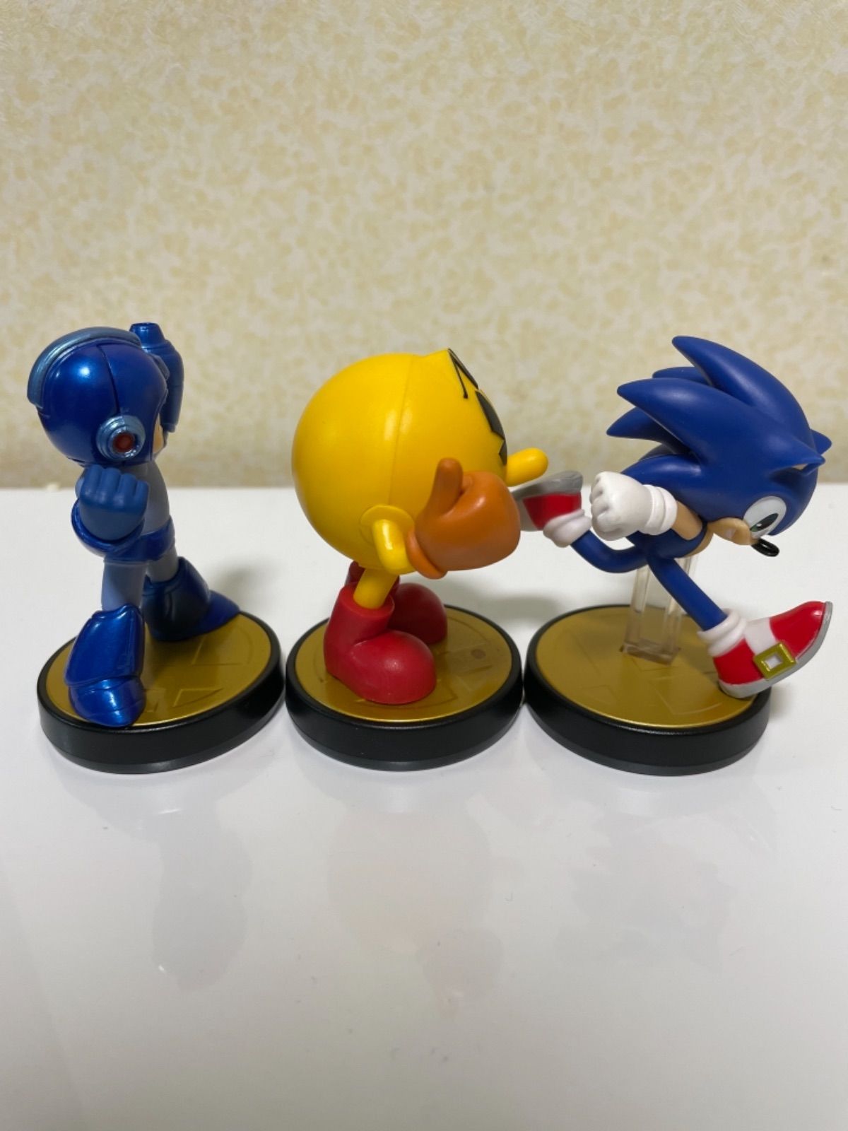 アミーボ amiibo 3体セット 未開封 パックマン ソニック ロックマン
