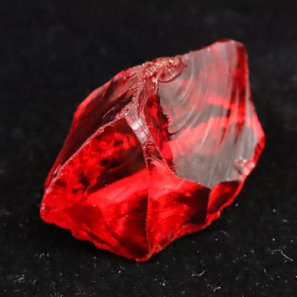 インドネシア産アンダラクリスタル レッド 10.1g 【榎本通商68267
