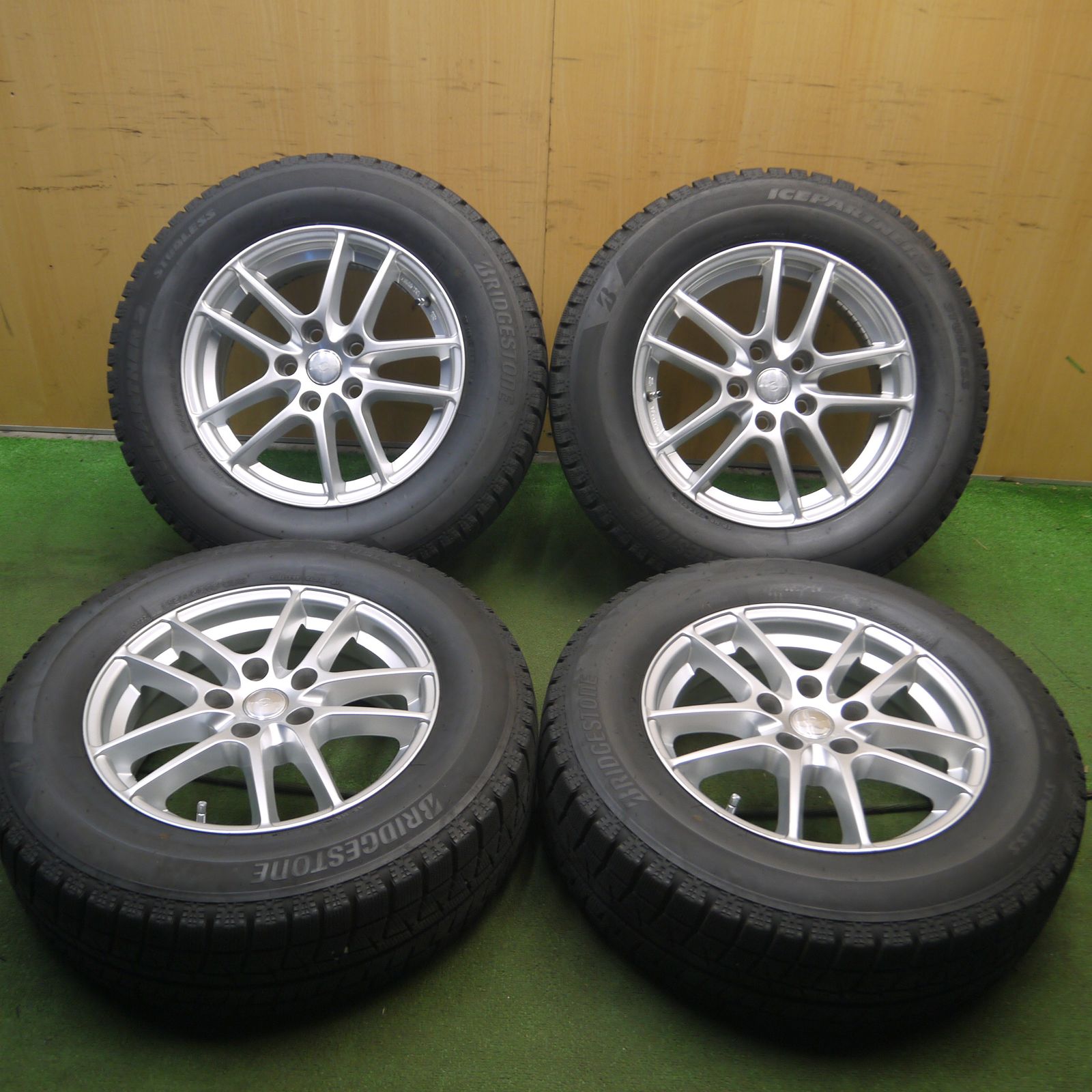 ブリヂストン ICEPARTNER 175/60R16 4本 9.5分溝2本と9分溝2本 程度良好！