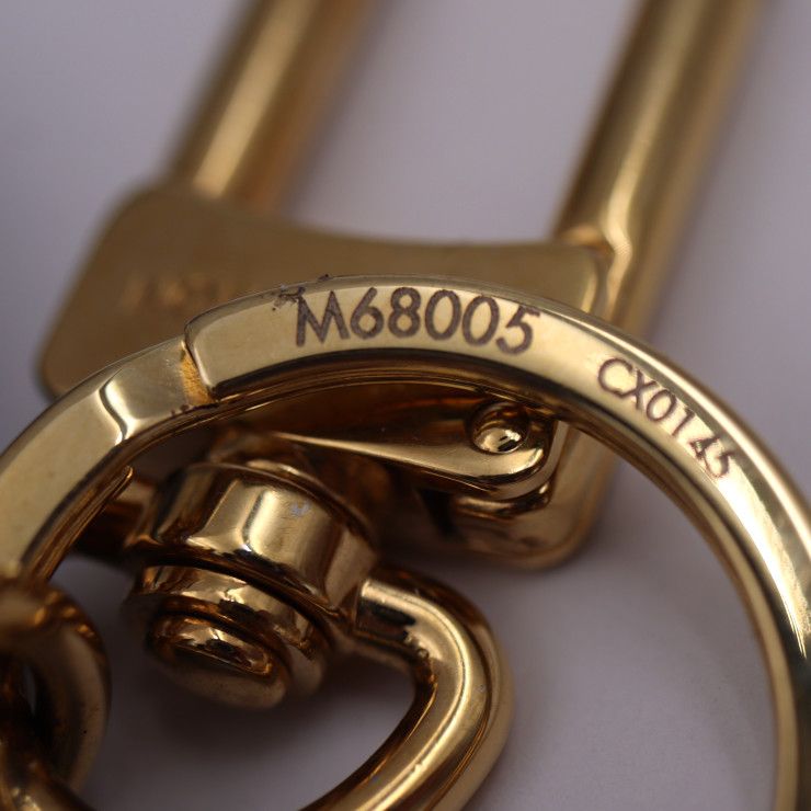 ルイヴィトン M68005 モノグラムヴェルニ レザー アマラント 手鏡 ルイヴィトン M68005 モノグラムヴェルニ レザー アマラント 手鏡