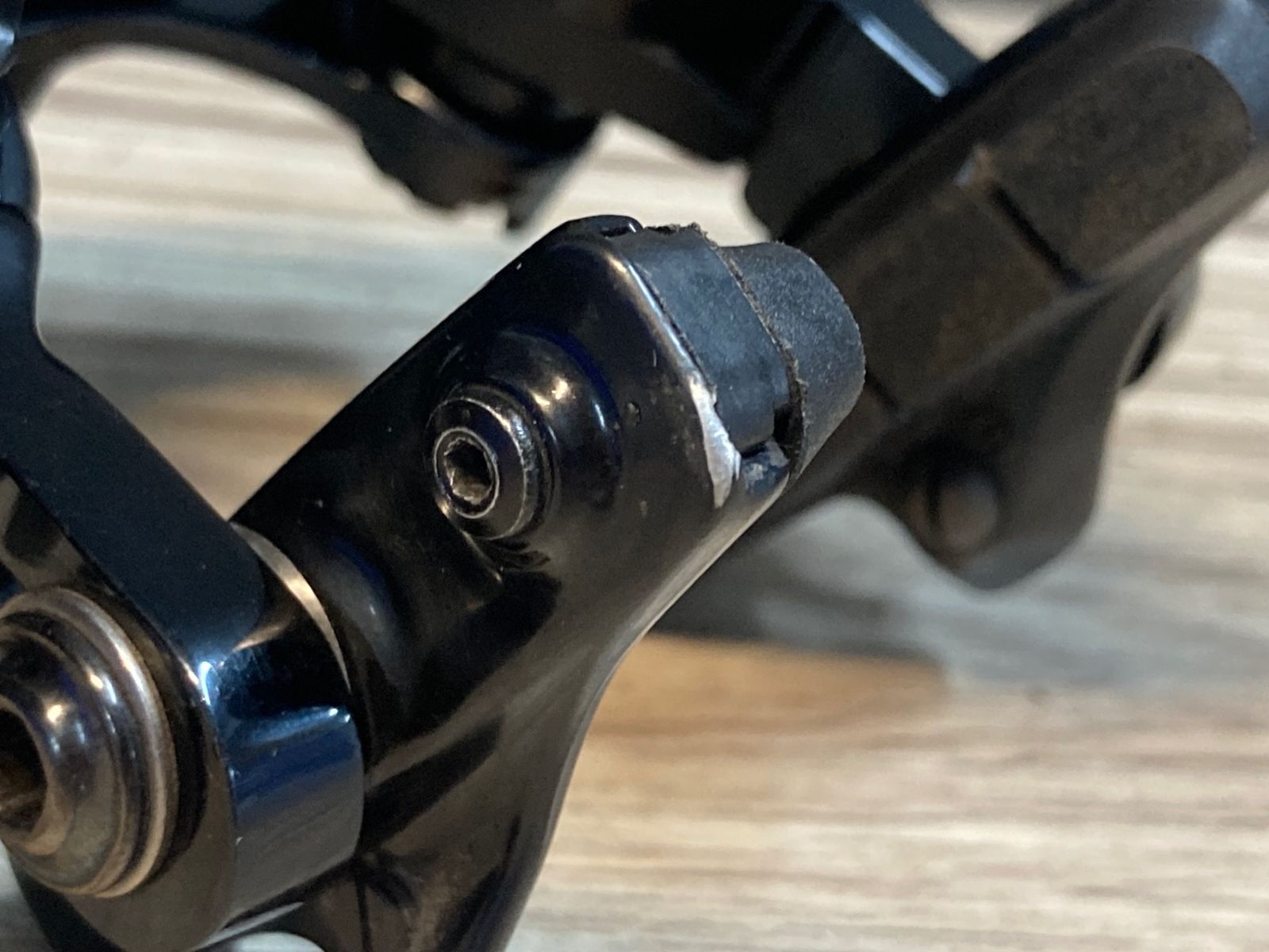 BR-R9100 キャリパーブレーキ