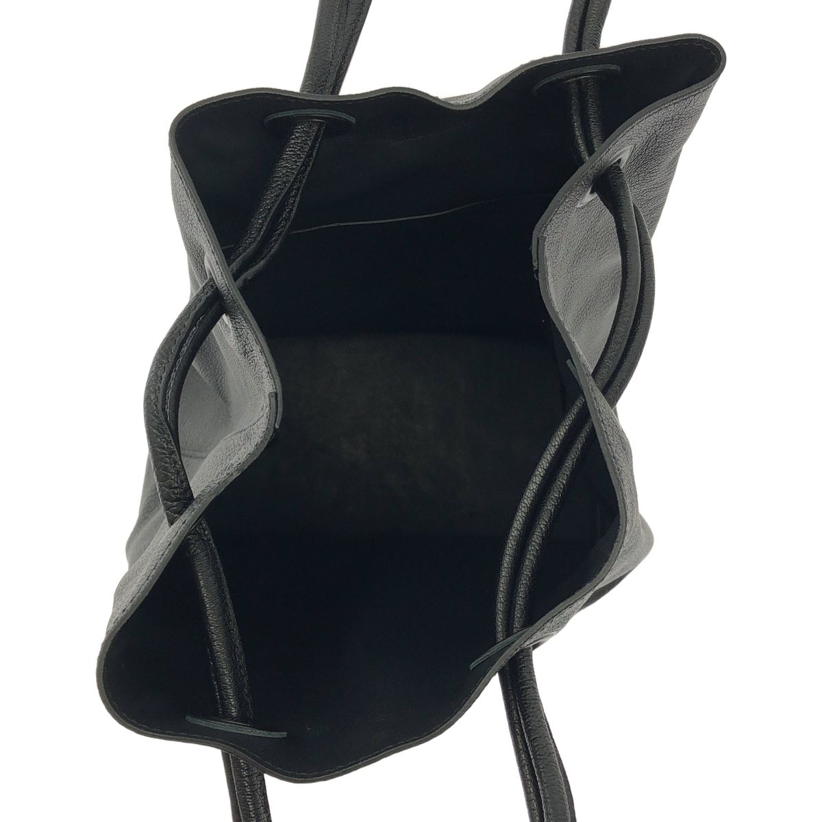 Oval lantern bag mini (Baby goat) ARTS&SCIENCE Oval lantern bag