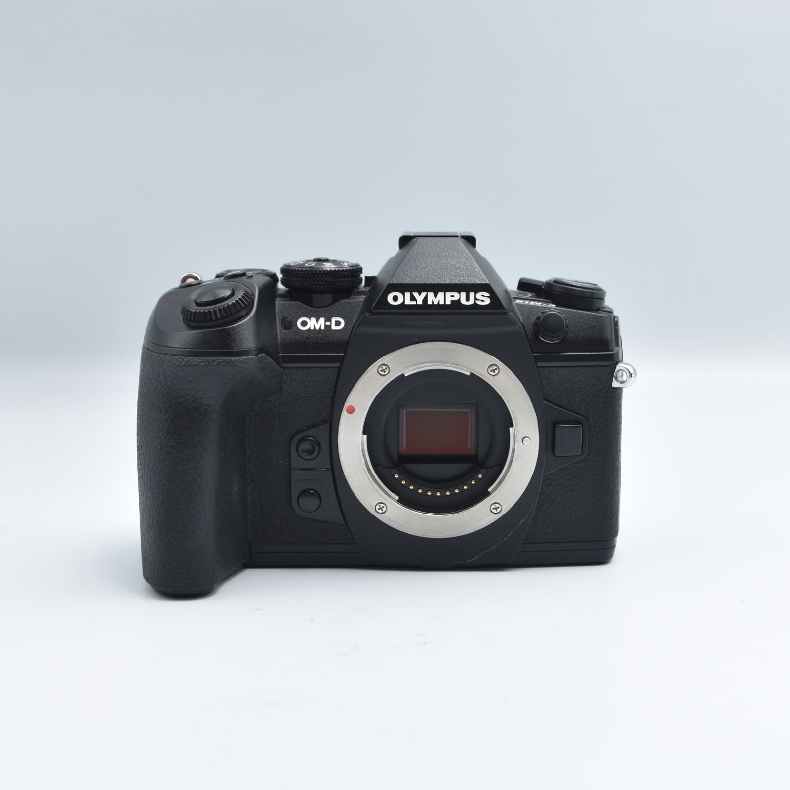【数量限定超特価!!】 B 9861 OLYMPUS ミラーレス一眼 OM-D E-M1 MarkⅡボディ シルバー 限定入荷中。