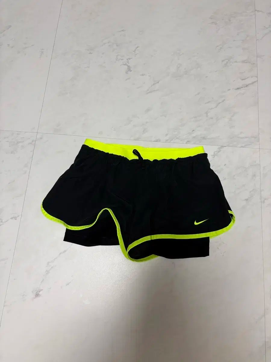 【雷市場（ポンジャン）商品韓国直送】 NIKE NIKE(ナイキ) ドライフィット ショートパンツ M