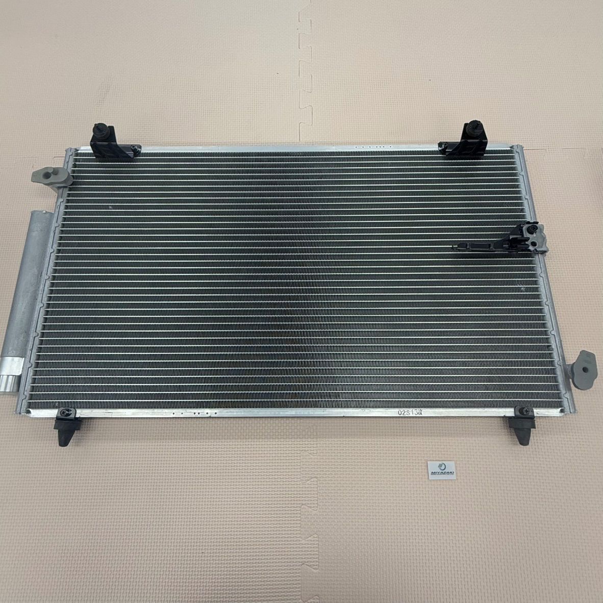 DENSO　デンソー　コンデンサー　トヨタ ビスタ　447700-9975