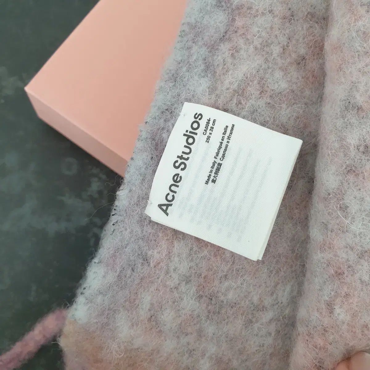れふてぃ　Acne Studios モヘア　マフラー　ピンク れふてぃ Acne Studios モヘア マフラー ピンク 🎈Acne Studios ⁡ 今年