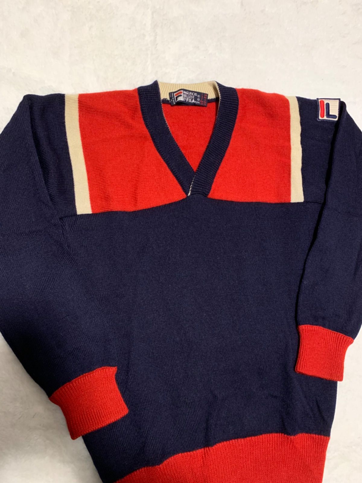 70-80s FILA フィラ Vネックニットセーター イタリア製 サイズ44 