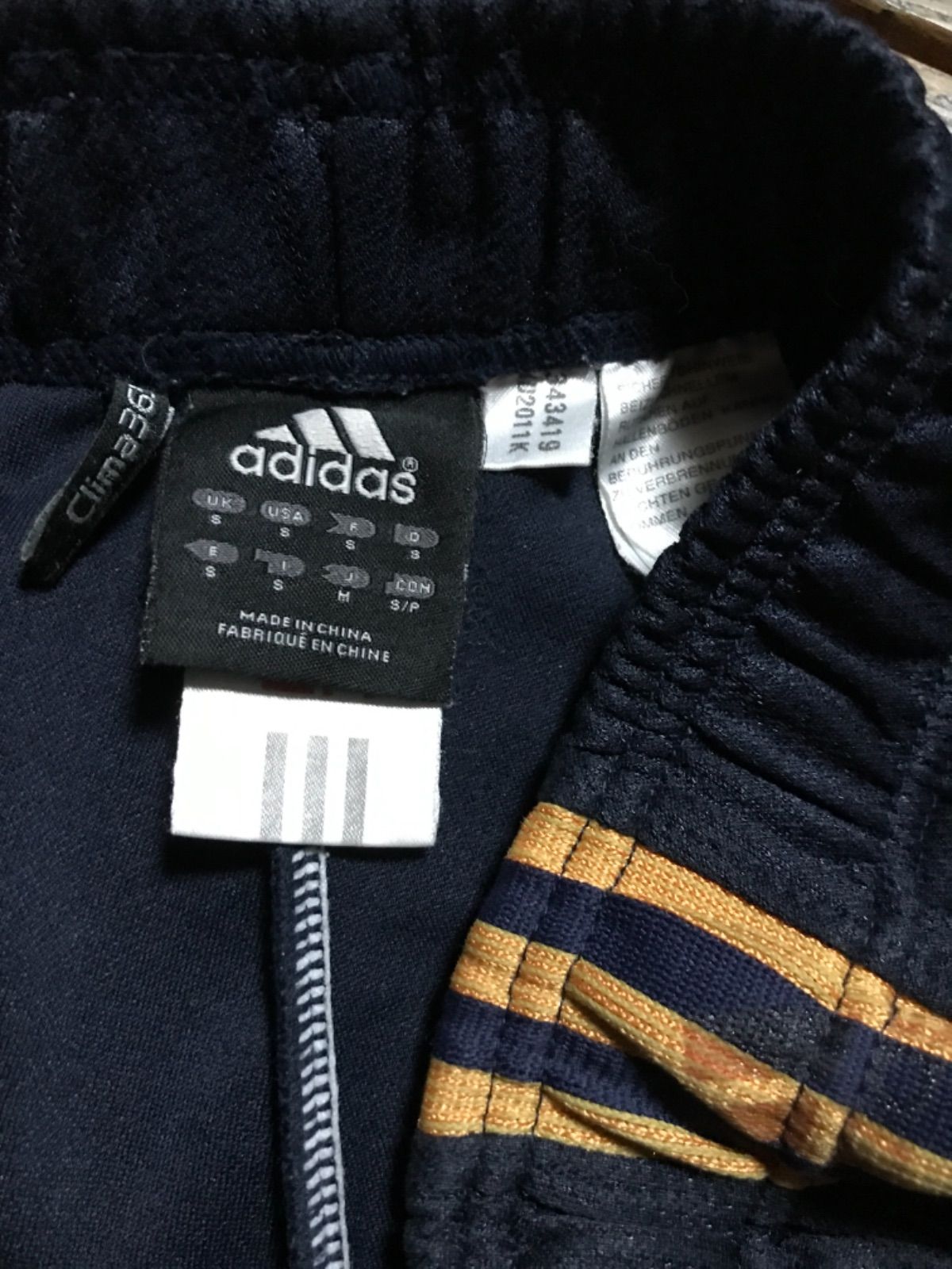 Adidas tracksuits china clearance 4000