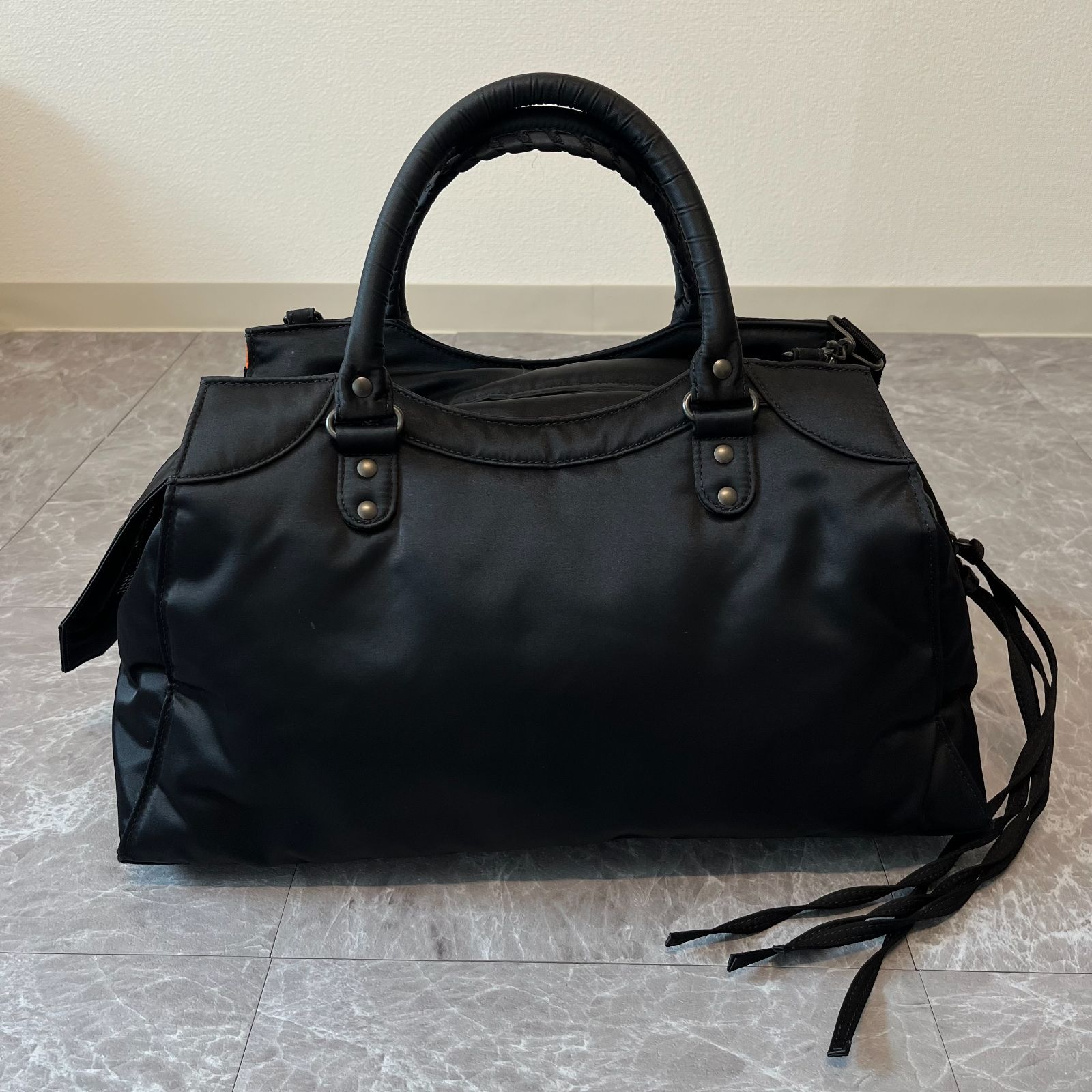 Balenciaga バレンシアガ⚫︎638470 Neo Classic City Medium Nylon