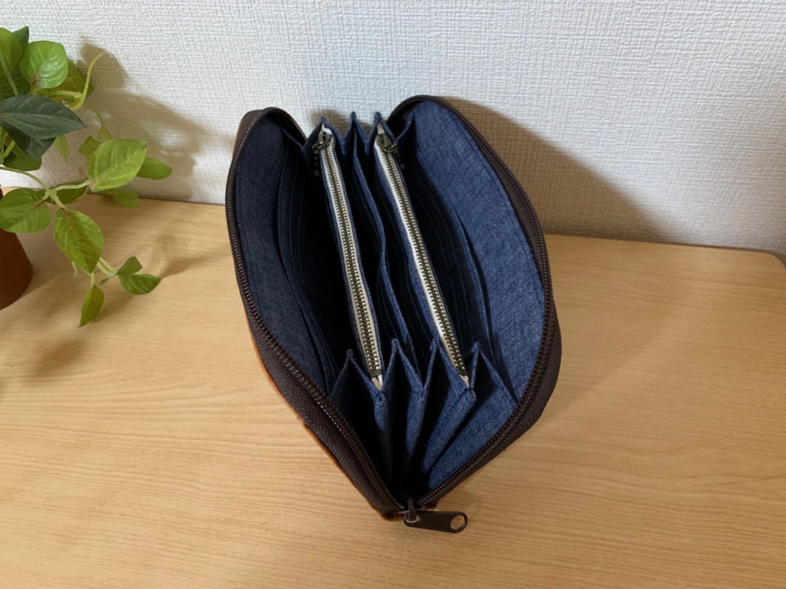 大容量 20%OFF 仕分けができる　ラウンド長財布　(tukushinya)
