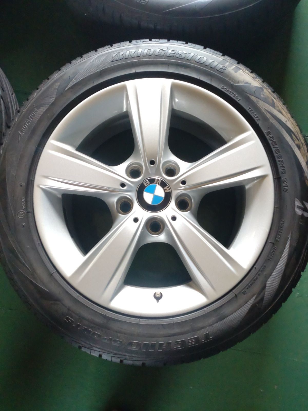 BMW F20 純正16インチ バリ山 BMW F20 1シリーズ 116i 純正 16×7J