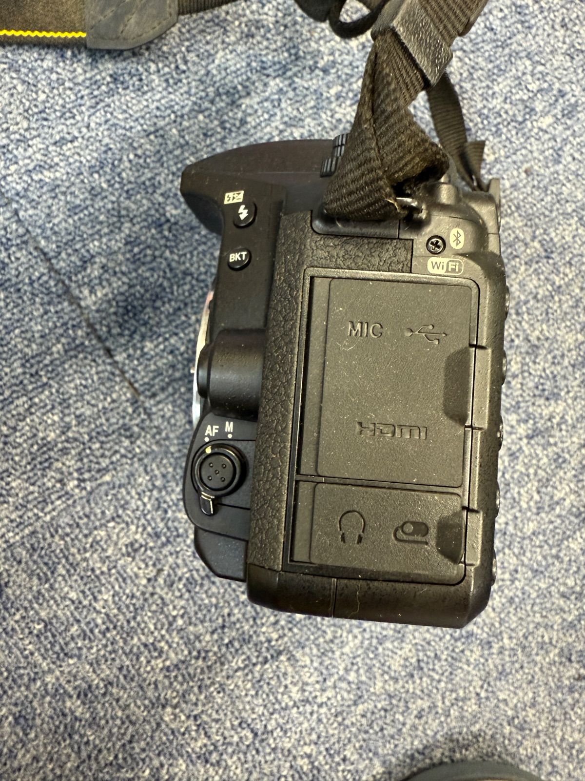 デジタル一眼レフカメラ D