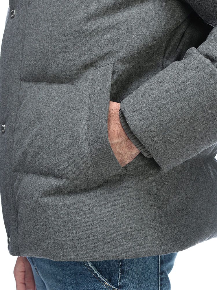 ダウンジャケット