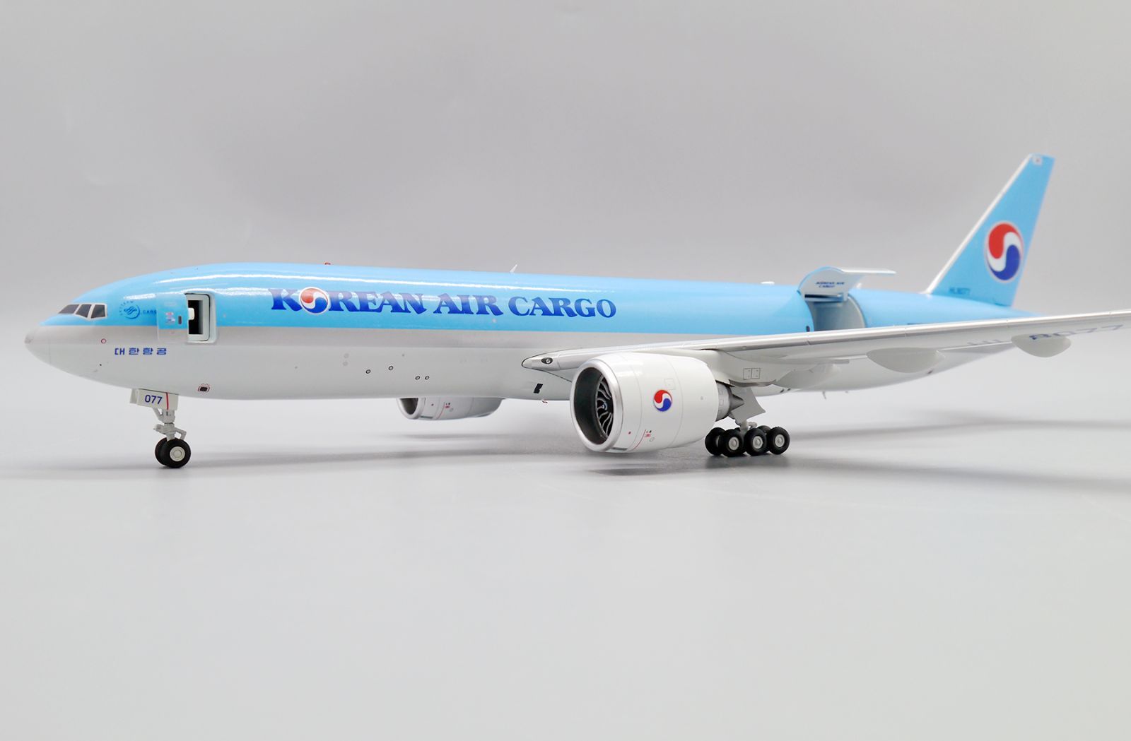 Jcwings 大韓航空カーゴ 777F HL8077 1/200 SA2005C - メルカリ Jcwings 大韓航空カーゴ 777F HL8077 1/200 SA2005C - メルカリ