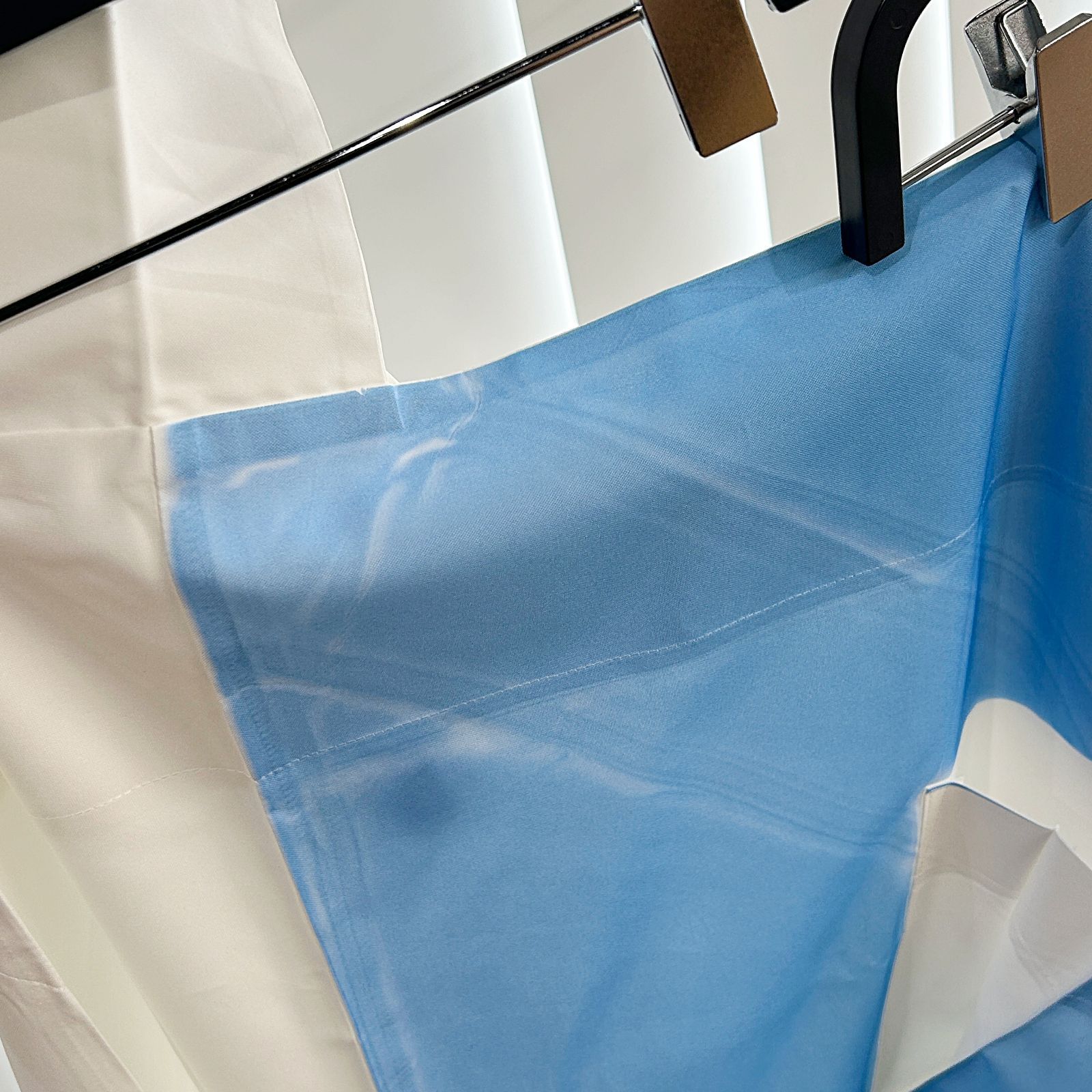 【新品】イッセイミヤケ 半袖カットソー 白変形デザイン 折り紙ブラウス ISSEY MIYAKE（イッセイミヤケ）変形デザイン シャツワンピース