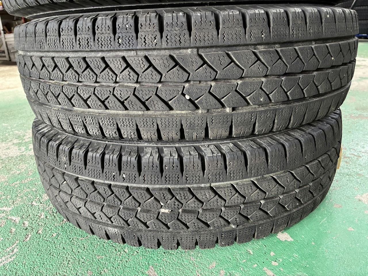 195|80R15