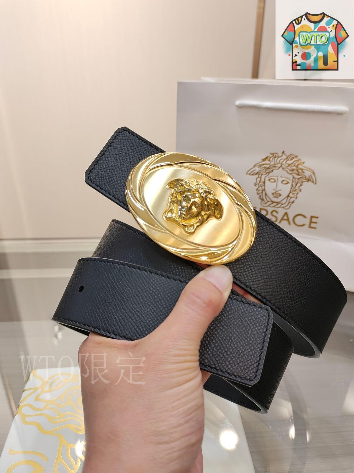 VERSACE  ヴェルサーチ ロッコ チーター ゴールド スモール 楽天市場】【レビュー特典あり】【正規販売店】VERSACE