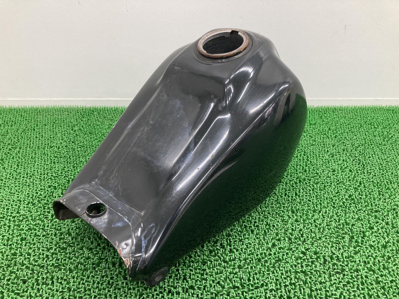 TW２００　ノーマルタンク ヤマハ発動機 TW200 タンク ヤマハ 純正 中古 バイク 部品 DG07J