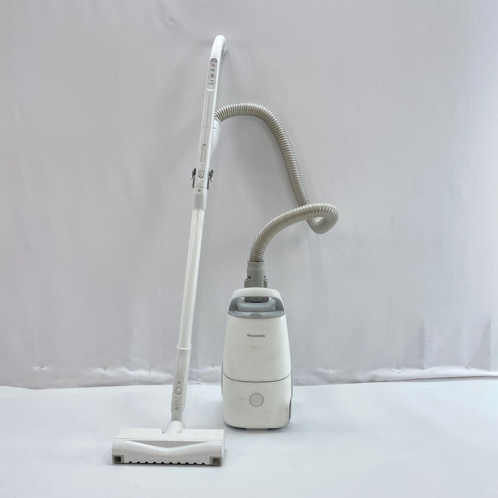 パナソニック 掃除機 紙パック式 軽量 からまないブラシ 抗菌 クリーンセンサー 親子ノズル搭載 ホワイト MC-JP860K-W