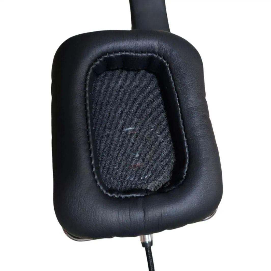 ★未開封★ IN2UIT ヘッドホンVSC I500B-CR 5点セット ☆未開封☆ IN2UIT ヘッドホンVSC I500B-CR 5点セット