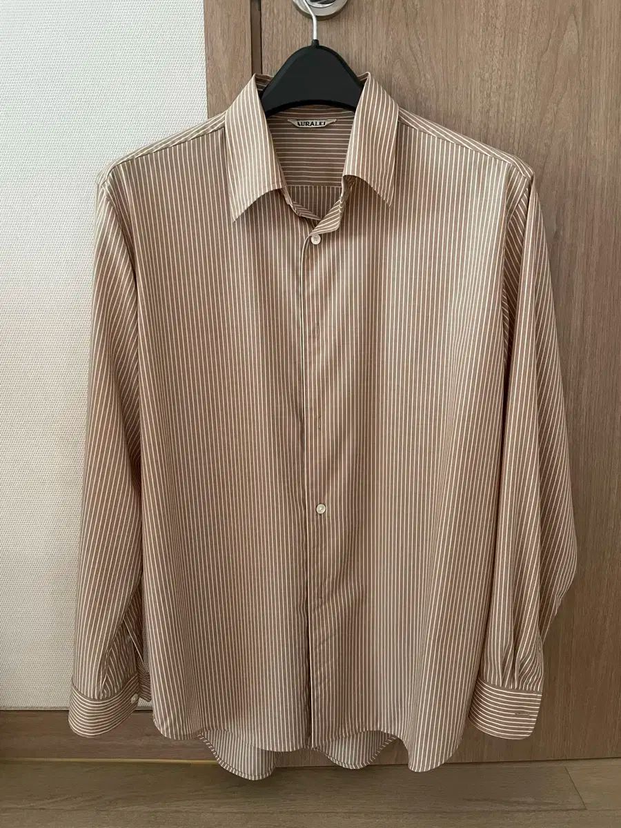 AURALEE(オーラリー) 24SS ウール ストライプ シャツ - メルカリ