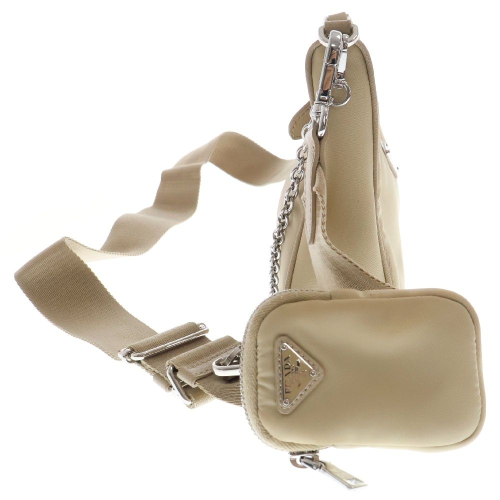 PRADA (プラダ) Re-Edition 2005 ショルダーバッグ ベージュ シルバー  