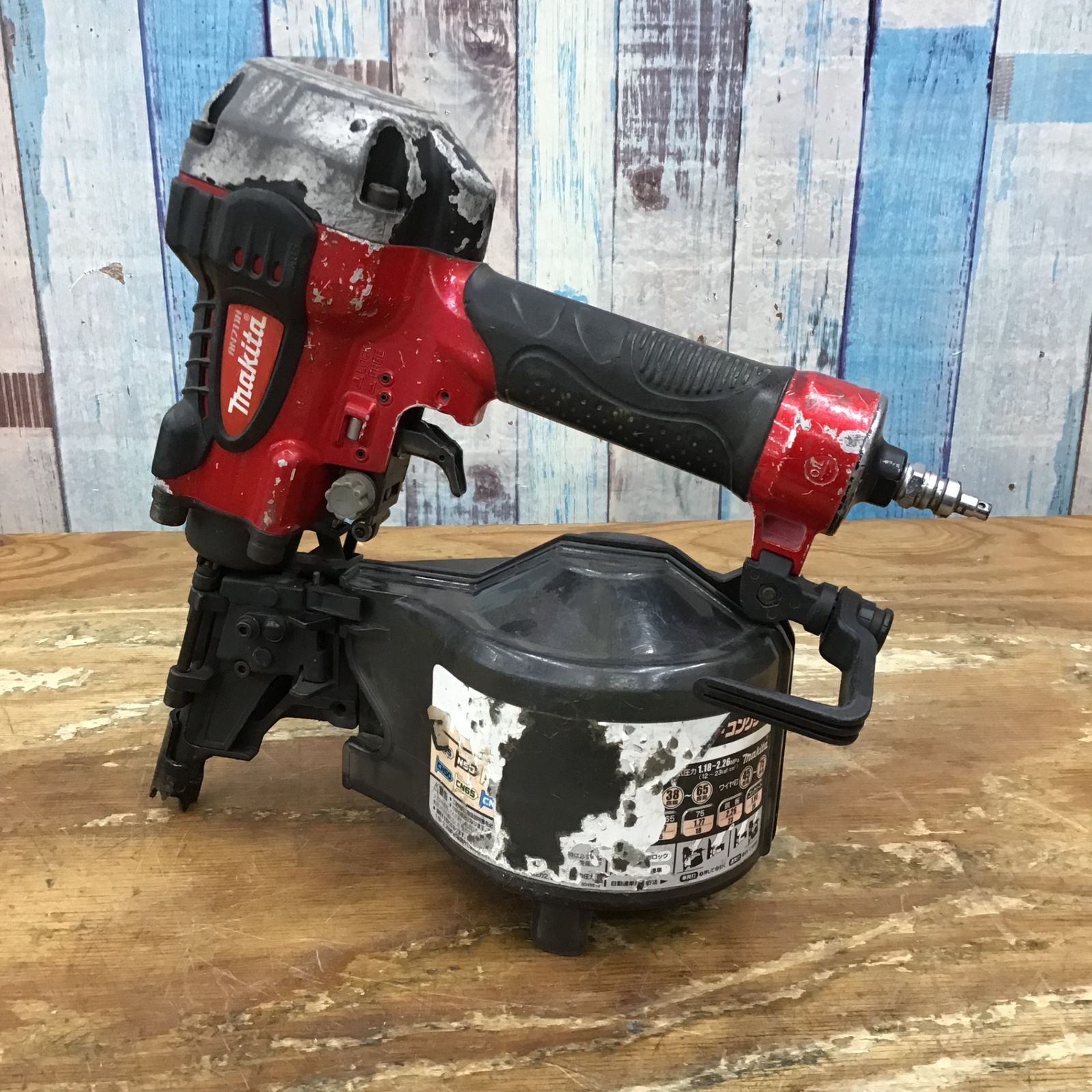 マキタ(makita) 高圧エア釘打ち機 AN711H【柏店】