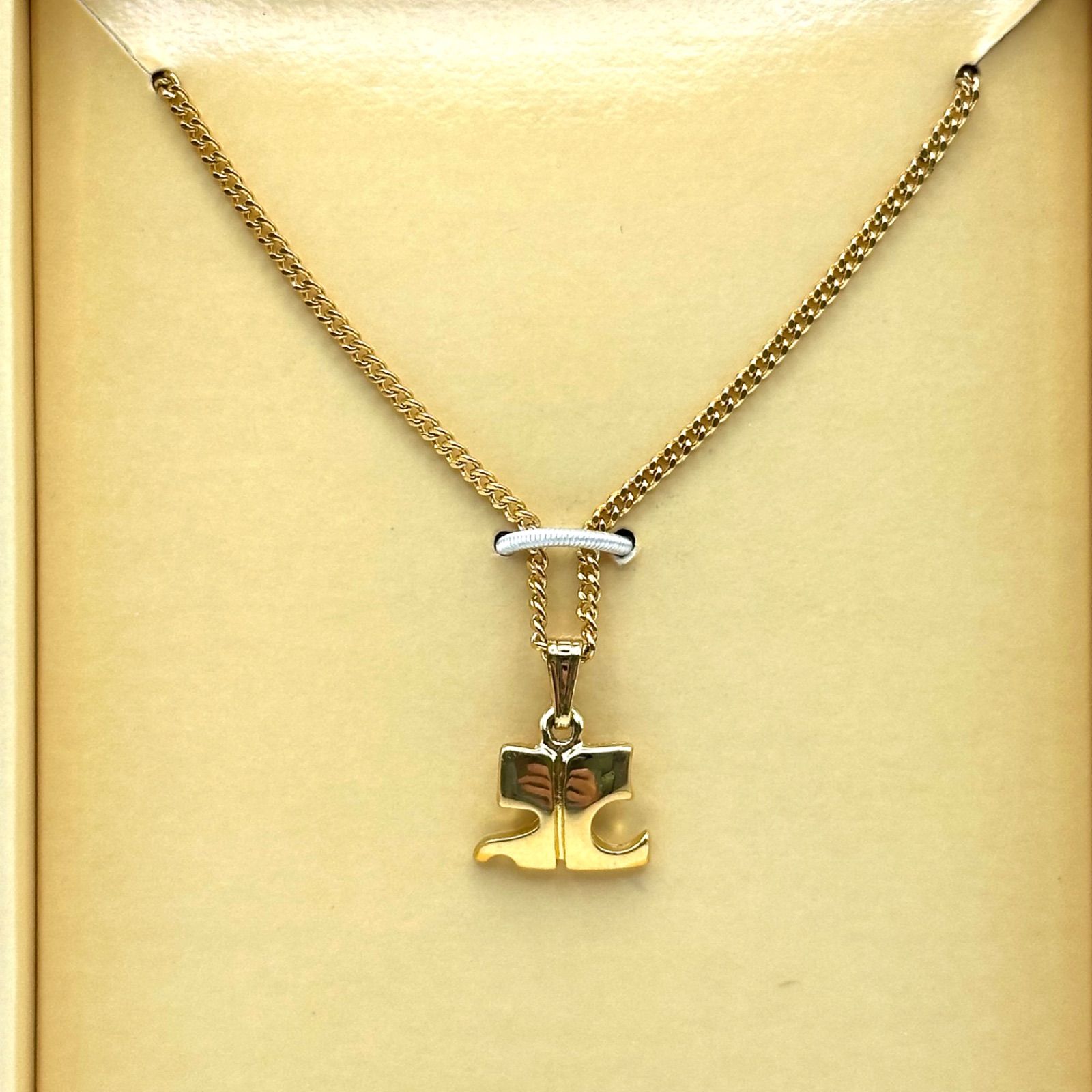 極美品】courreges クレージュ ネックレス ロゴ ゴールドカラー - メルカリ