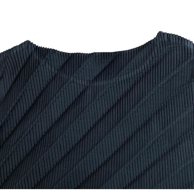 新品】ISSEY MIYAKE イッセイ ミヤケ トップス タンクトップ