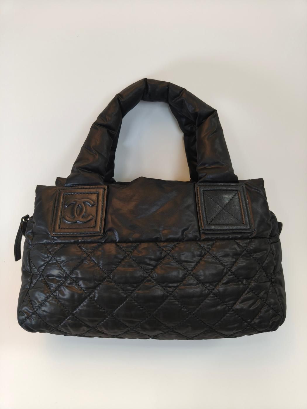 CHANEL バッグ　トートバッグ　コココクーン　シルバー　ココマーク CHANEL - CHANEL/コココクーントート/メタリックシルバー/140