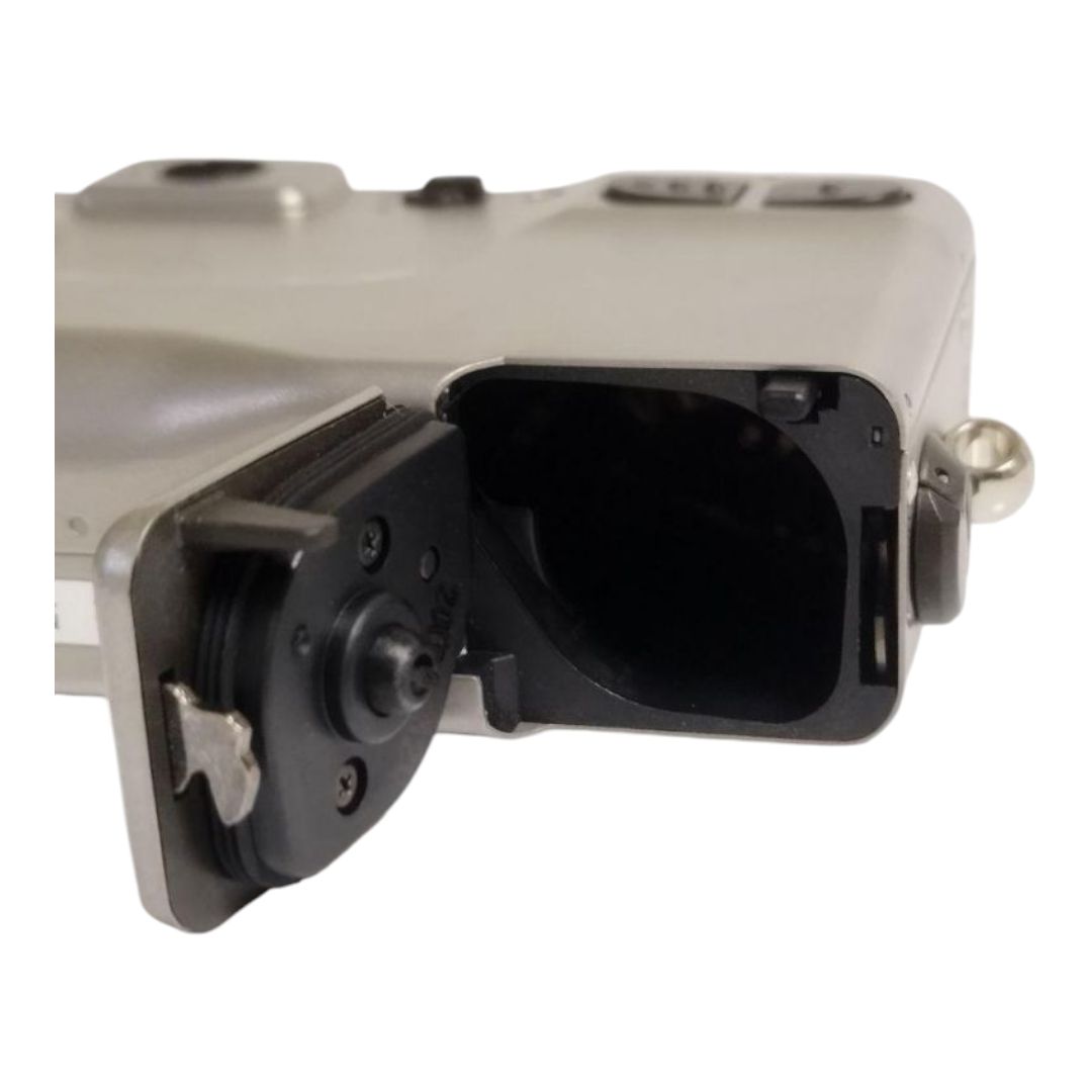 [新品 未使用]キャノン Canon IXY フイルムカメラ IX240 Canon IXY IX240 APSフィルムカメラ コンパクト 【新品未使用・箱付き