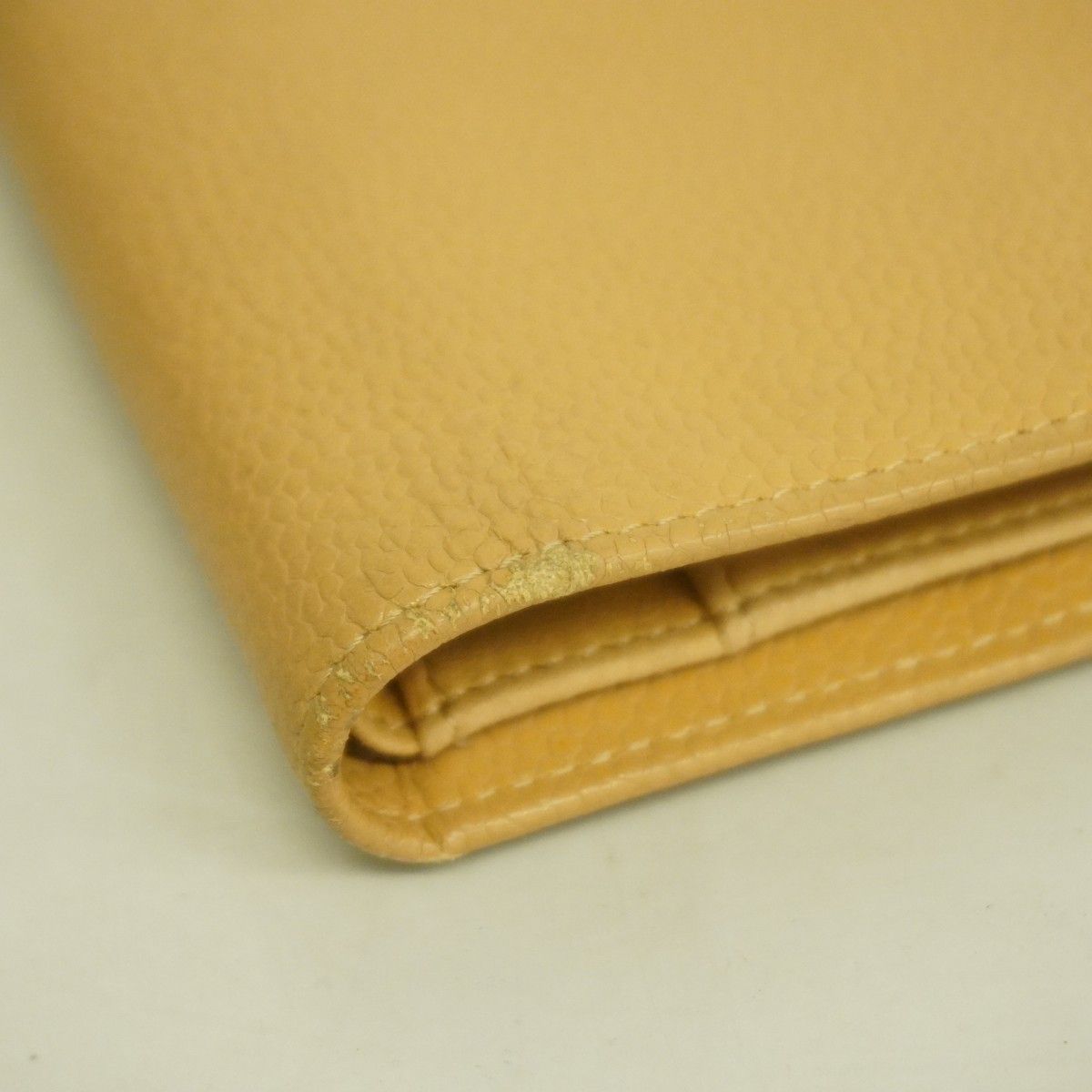 5ge5988】シャネル 長財布 キャビアスキン ベージュ ゴールド金具  