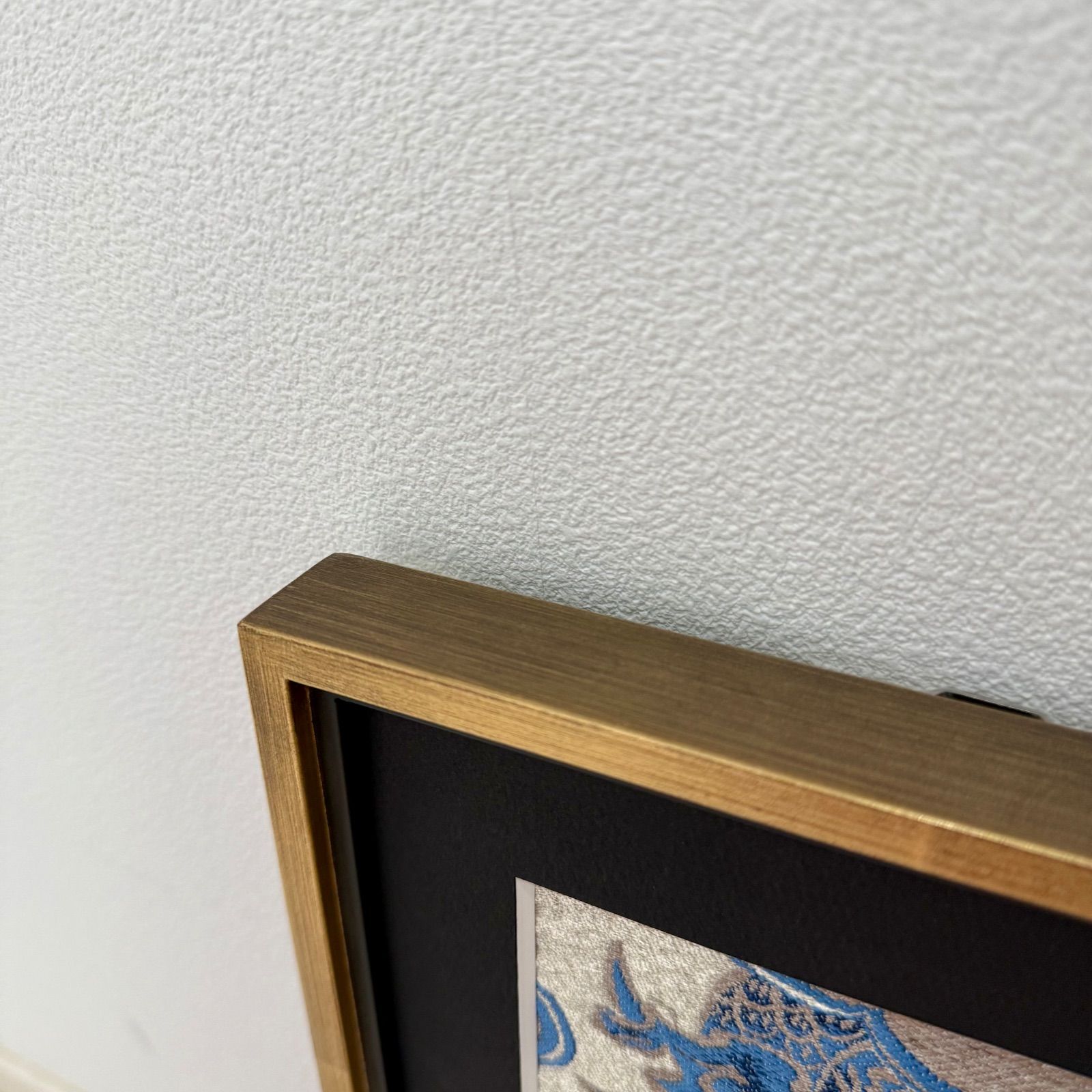 フレーム入りシルク織物アート 昇り雲龍