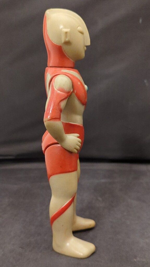 ブルマァク ブルマァク ウルトラマン/灰成型に赤/お尻刻印/両足刻印