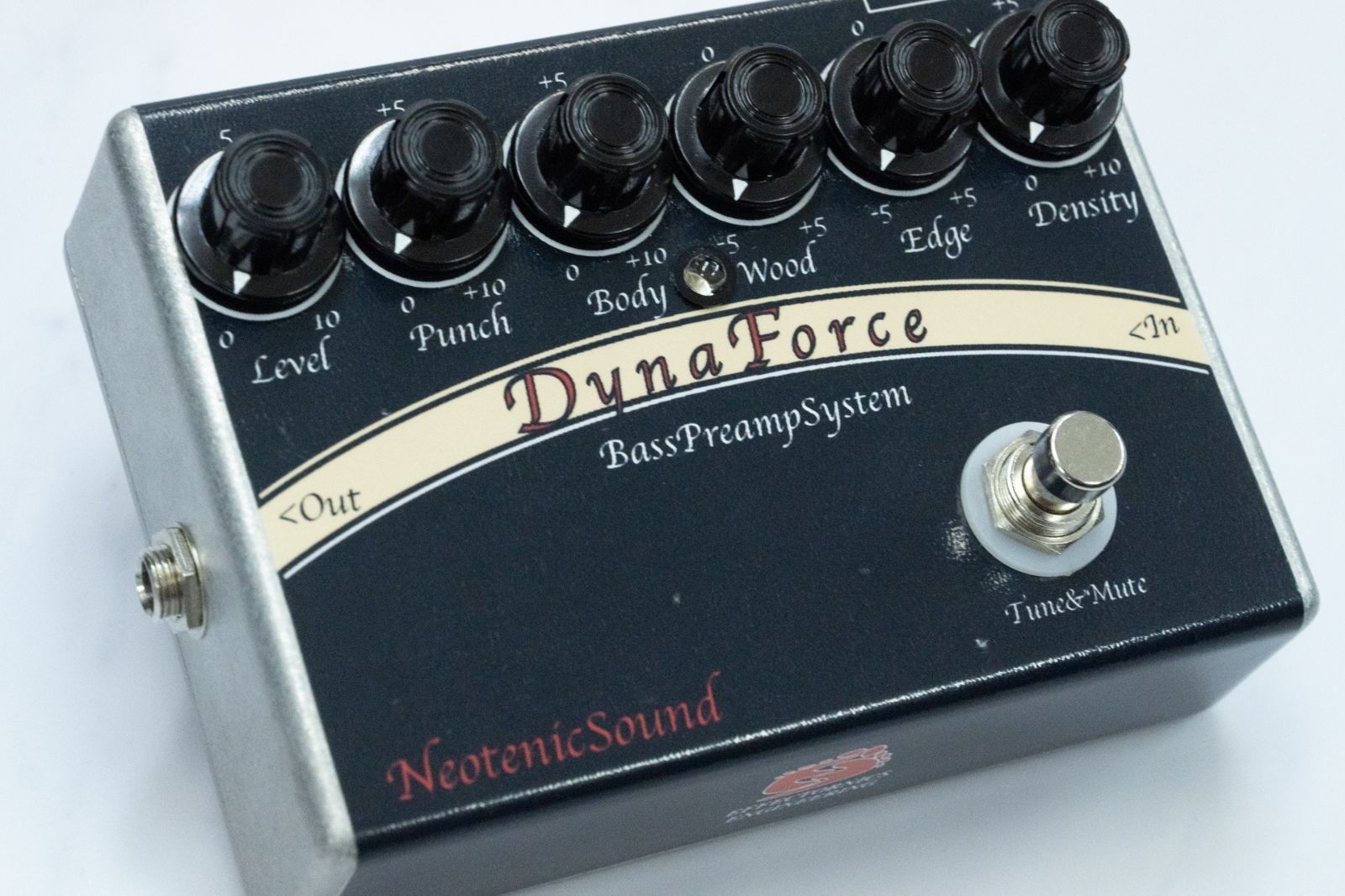 ベース NeotenicSound Dyna Force ベース NeotenicSound DynaForce NeotenicSound Dyna Force